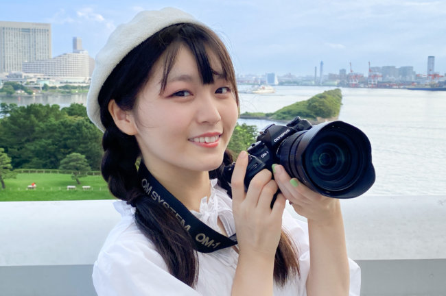 カメラ・シーン～Scenes through camera lenses～【5】OM SYSTEM OM-1 × 柊木まあや