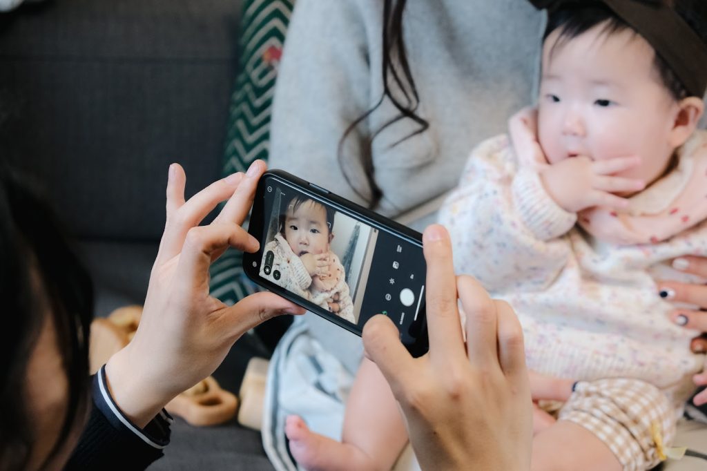 赤ちゃんの可愛い撮り方【プロカメラマンがユーザーの質問に答えてみた】