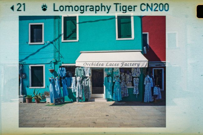 Lomographyから面白いフィルムカメラがでた！「Lomomatic 110」レビュー【PR】