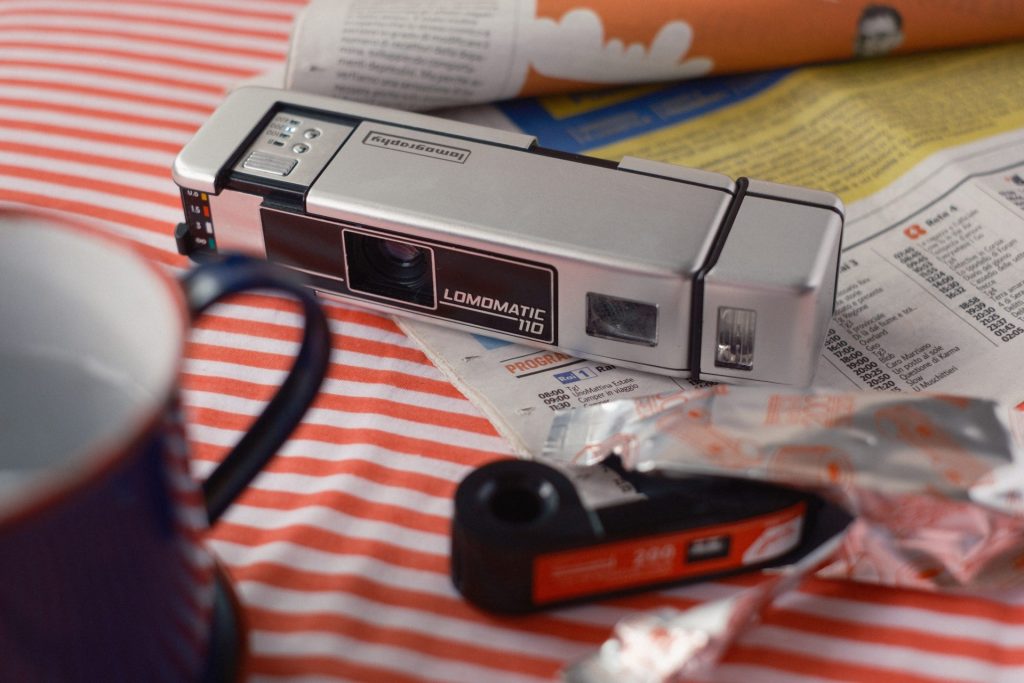 Lomographyから面白いフィルムカメラがでた！「Lomomatic 110」レビュー【PR】