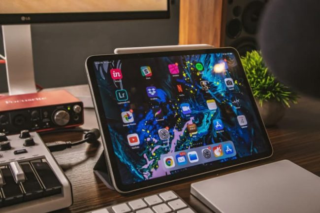 iPadのマルチタスク機能を徹底解説！作業スピードが2倍にアップする方法とは