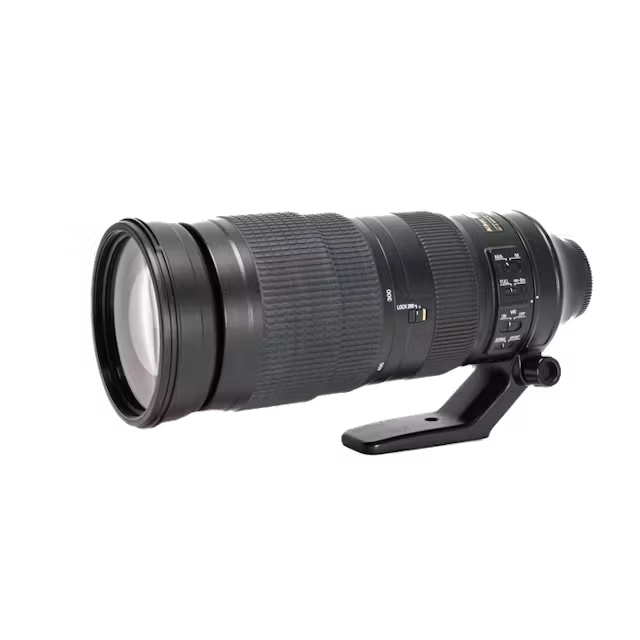 Nikon - スポーツ・イベント撮影に♪手振れ補正機能付き★ニコン ズームレンズ♪ ニコンの運動会向けレンズおすすめ10選！Zマウント、Fマウント