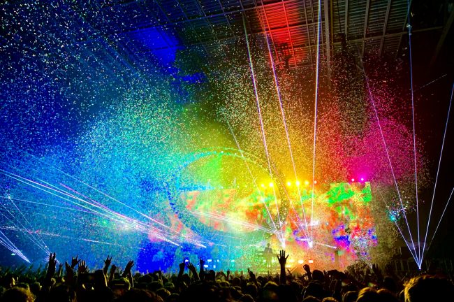 推し活でアイドルを応援しよう！ライブ撮影におすすめのカメラと楽しみ方