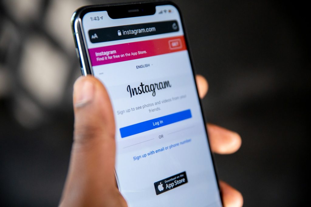 InstagramやYouTubeにアップしても大丈夫？