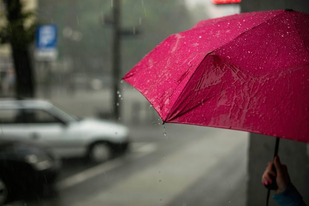 雨の日の撮影のコツ!注意点・シャッタースピード・設定を解説
